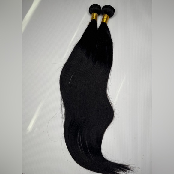 Straight 100% Unprocessed  Straight Human hair Bundles 24” & 26” - Picture 1 of 9
